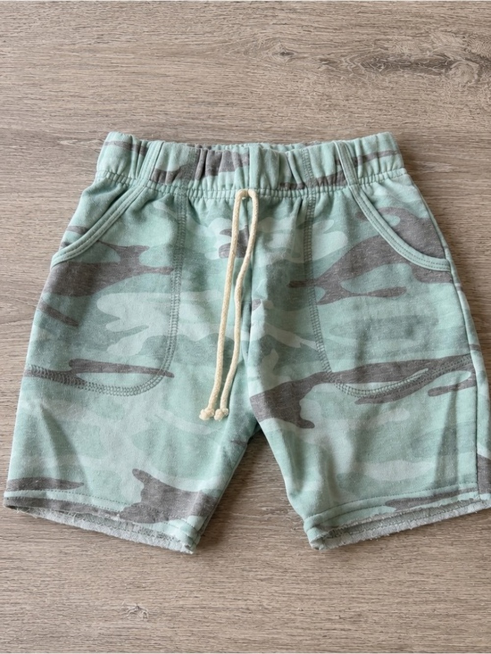 Little Wedgies Shorts Size 6 Mint Camo Pull On Boutique Kids Raw Hem